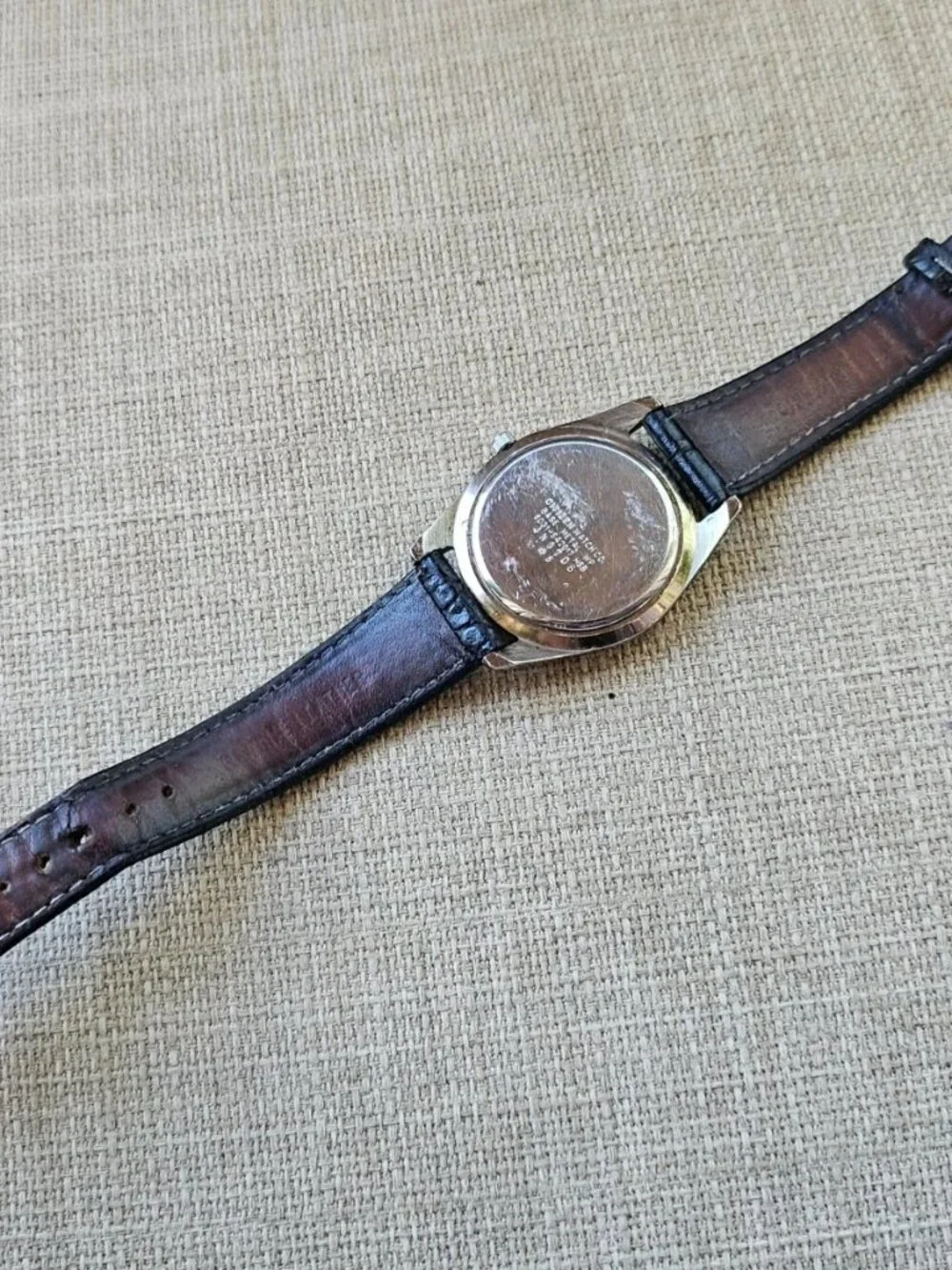 Vintage Citizen Quartz Men Wristwatch Silver Tone Case Black Leather Watch
